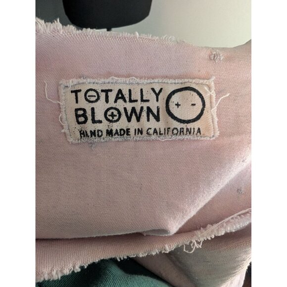 Totally Blown Handmade Pink Distressed Crop Top Size Small - Picture 4 of 7